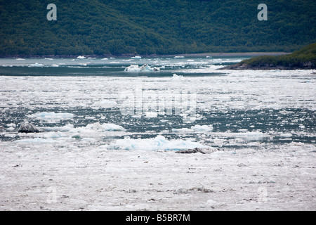 L'écoulement des glaces dans la baie de désenchantement et de la baie de Yakutat Hubbard Glacier en Alaska Banque D'Images