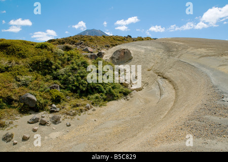 Le mont Ngauruhoe du désert Rangipo, Tongariro Circuit Nord, île du Nord, Nouvelle-Zélande Banque D'Images