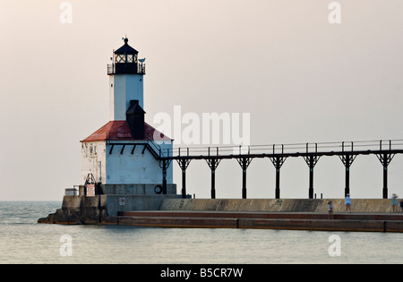 Michigan City East Pierhead phare sur le lac Michigan Michigan City Indiana Banque D'Images