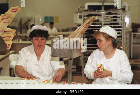 Production de bonbons dans l'usine Cadbury, Pologne Banque D'Images