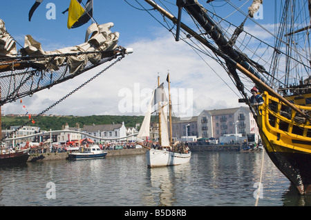 Tall Ship activité à port intérieur, Whitehaven. Cumbria, Angleterre, Europe Banque D'Images