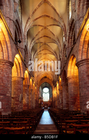 Intérieur de la cathédrale St Magnus, et l'un des mieux conservé dans ScotlandKirkwall, Mainland, îles Orcades, Ecosse Banque D'Images