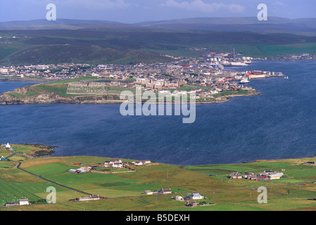 La ville de Lerwick et Bressay Sound de Bressay Island, îles Shetland, Ecosse, Europe Banque D'Images