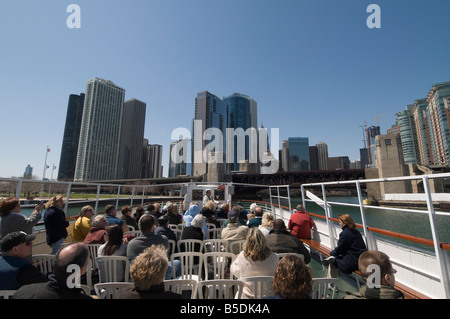 Bateau de tourisme, rivière de Chicago, Chicago, Illinois, USA, Amérique du Nord Banque D'Images