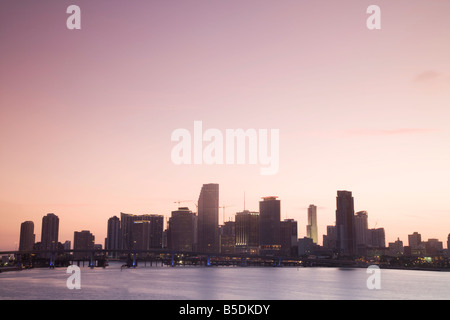 Miami skyline de Macarthur Causeway, Miami, Floride, USA, Amérique du Nord Banque D'Images