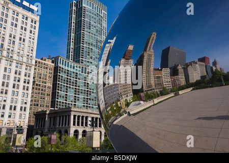 Cloud Gate sculpture d'Anish Kapoor, Millennium Park, Chicago, Illinois, USA, Amérique du Nord Banque D'Images