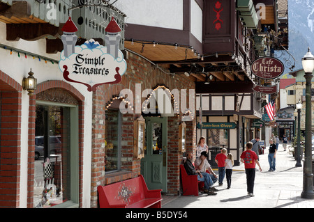 Leavenworth village bavarois construit en 1960, Chelan County, Washington State, USA, Amérique du Nord Banque D'Images