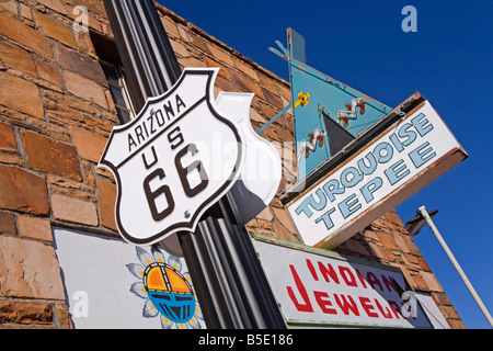 Le centre-ville de magasins dans Williams, l'historique Route 66, Arizona, USA, Amérique du Nord Banque D'Images