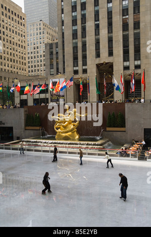 Patinoire du Rockefeller Center, Manhattan, New York, New York State, USA, Amérique du Nord Banque D'Images