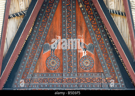 Décoration d'une chambre à Tallunglipu Tongkonan traditionnel village de Tana Toraja de Sulawesi en Indonésie Banque D'Images