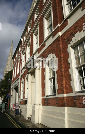 Ville de York, en Angleterre. Entrée de la John Carr conçu Fairfax House qui est un York Civic Trust restauré de style géorgien. Banque D'Images