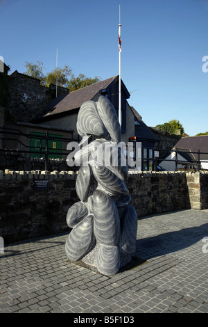 Sculpture sur le front de mer dédié à la moule de Conwy, un populaire dans le domaine de fruits de mer Banque D'Images