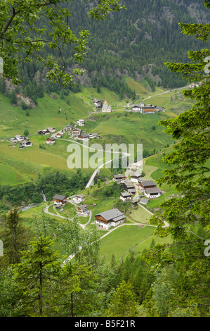 Village de Val Passiria, Tyrol du Sud, Trentino - Alto Adige, Italie Banque D'Images