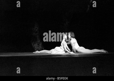 Une séance a eu lieu pour les nouveaux Roland Petit ballet 'Pelleas et Melisande' pour Margot Fonteyn et Rudolf Noureev au Royal Opera House Banque D'Images