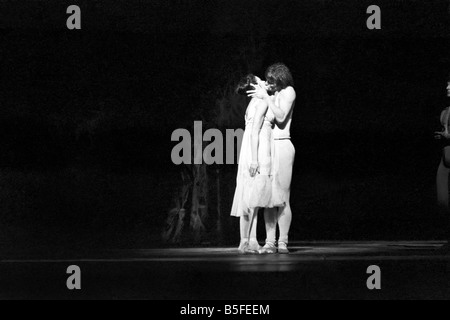 Une séance a eu lieu pour les nouveaux Roland Petit ballet 'Pelleas et Melisande' pour Margot Fonteyn et Rudolf Noureev au Royal Opera House Banque D'Images