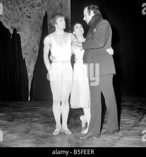 Une séance de photos pour la nouvelle Roland Petit ballet, 'Pelleas et Melisande' pour Margot Fonteyn et Rudolf Noureev à la Royal Opera House Banque D'Images