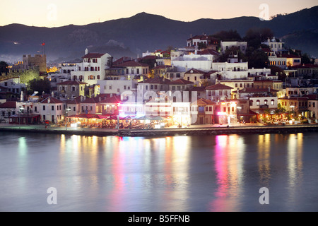 La ville portuaire de Marmaris le château médiéval, Turquie Banque D'Images