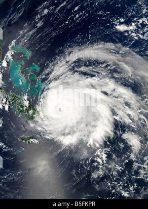 7 septembre 2008 - L'ouragan Ike sur Cuba, Hispaniola, et les Bahamas à 18:25 UTC. Banque D'Images