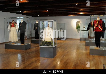 Musée ethnographique de l'affichage des costumes nationaux Split Croatie Banque D'Images