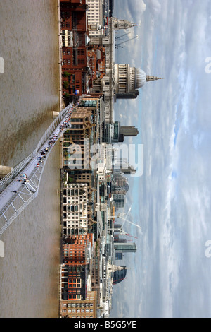 Blick auf die Kathedrale St Paul London Groß Britannien 2008 Vue de la Cathédrale St Paul London Grande Bretagne 2008 Banque D'Images