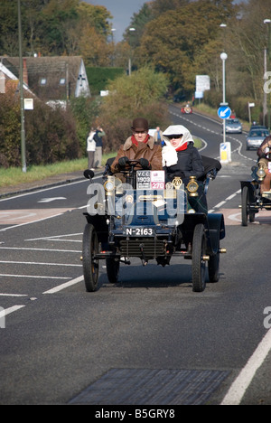 Un 1903 de Dion Bouton voiture vétéran sur le Londres à Brighton veteran car run 2008 Banque D'Images