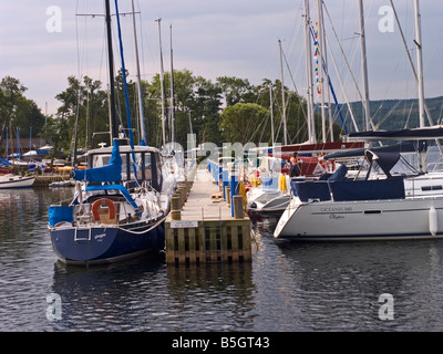 Marina Low Wood Lake Windermere Cumbria Banque D'Images