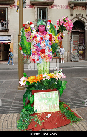 Une statue de l'artiste de rue sur la promenade à Barcelone,Espagne Banque D'Images