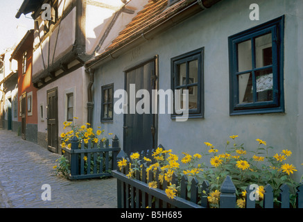 Golden Lane au Hrad Colline du Château de Prague République Tchèque Banque D'Images