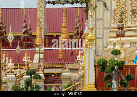 Le crématorium royal à Sanam Luang à Bangkok, construit en 2008 pour la cérémonie de crémation de Son Altesse Royale la Princesse Galyani Vadhana Banque D'Images