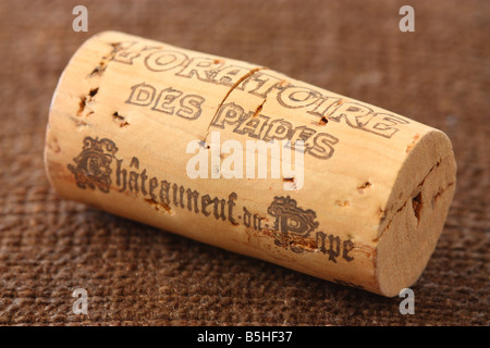 Chateauneuf du Pape vin bouchon en liège Banque D'Images