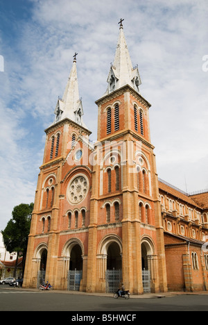 Basilique-cathédrale Notre-Dame de Saigon, HoChi Minh, Vietnam Banque D'Images