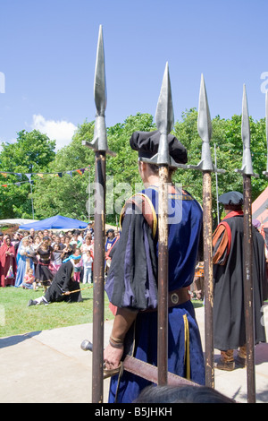 Reconstitution d'une foire de la Renaissance (Feira dos Descobrimentos) dans la région de Quinta da Atalaia, Seixal, Portugal. Banque D'Images