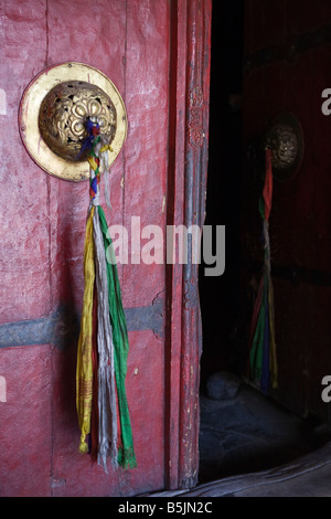 Porte de la salle de prière monastère hemis ladakh Banque D'Images