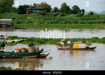 Cambodge Kompong Chhnang scène de la rivière Tonle Sap Banque D'Images