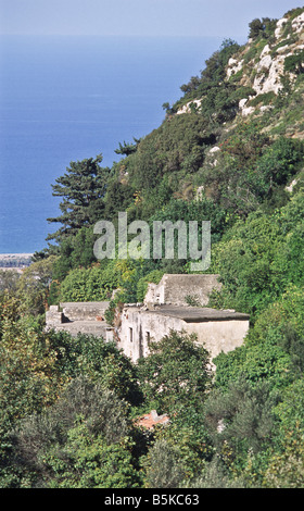 Village abandonné dans la montagne de Crète, Grèce Banque D'Images