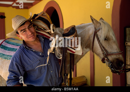 Gaucho Hacienda Los Andes Rio Hurtado Chili Banque D'Images