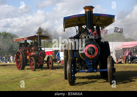 Les moteurs de traction à vapeur sur le défilé à l'astle park rally Banque D'Images