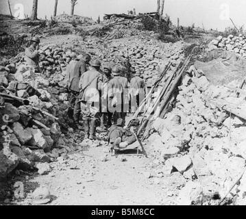 2 G55 F1 1916 18 E FRANÇAIS DE LA PREMIÈRE GUERRE MONDIALE LA PREMIÈRE GUERRE MONDIALE Histoire Thiaumont s'Hosptial Champ France Guerre des tranchées, près de Verdun, à l'hôpital de campagne français e Banque D'Images