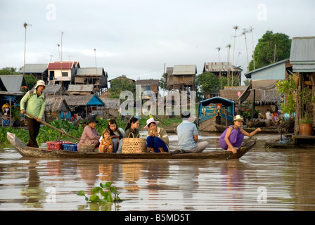 Cambodge Kompong Chhnang scène de la rivière Tonle Sap Banque D'Images