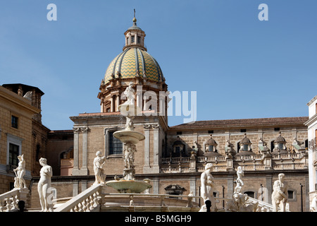 Fontana Pretoria et Santa Caterina, Palerme, Sicile Banque D'Images