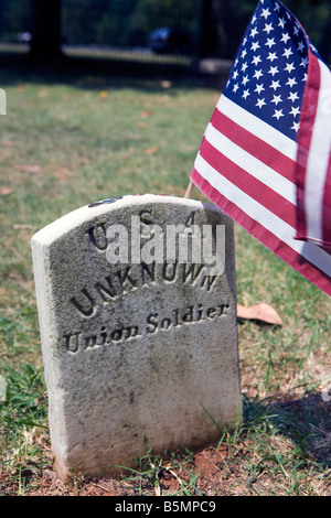 Tombe d'un soldat de l'Union dans la Confederate Cemetery head stone indique 'U.S.A. Pas de soldat de l'Union' Appomattox Virginia Banque D'Images