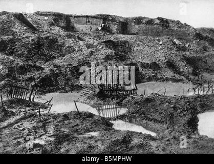 9 1916 221 A1 E Froide Terre près de Verdun Photo 1917 La Première Guerre mondiale, Front de l'Ouest Bataille de Verdun 1916 La Froide Terre gamme d'h Banque D'Images