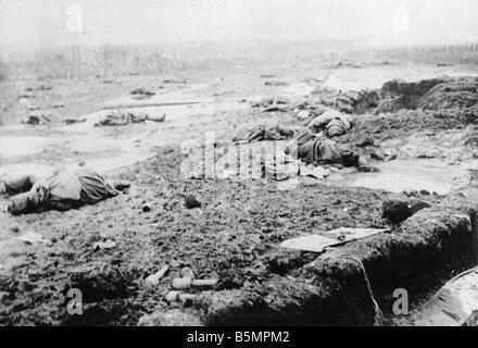 9 1916 318 A1 4 E Bataille de Postawy 1916 champ de bataille de la Première Guerre mondiale, Front de l'est la défaite des troupes russes après l'offensive ag Banque D'Images