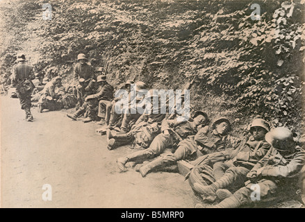 9 1918 6 9 A1 2 E WW1 West Fr Ger troupes dans Rast Photo World War 1 avant la grande offensive allemande de l'Ouest Juillet 1918 Mars Attack o Banque D'Images