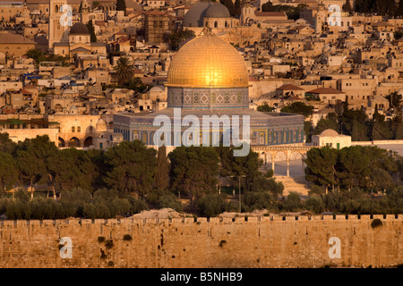 Dôme du rocher sur le mont du Temple VIEILLE VILLE JÉRUSALEM ISRAËL Banque D'Images