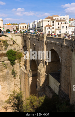 Ronda Malaga Province Espagne Vue du Pont Neuf ou nouveau pont sur les gorges du Tage Banque D'Images