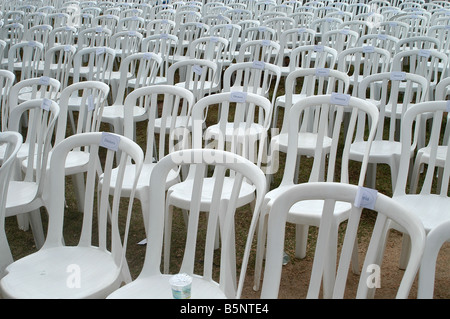 Chaises après la partie. Sorocaba, Sao Paulo, Brésil. Aug 15 2008 01 57h00. Banque D'Images