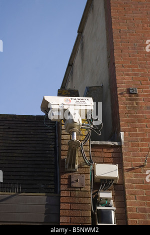 Caméra de surveillance CCTV de sécurité sur un bâtiment Banque D'Images