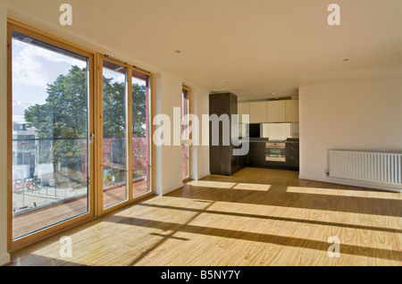 Développement résidentiel à Barking East London intégrant une bibliothèque et un hôtel Banque D'Images