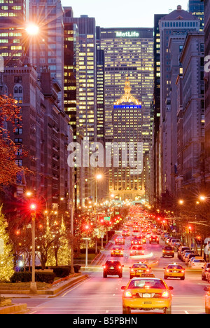 Trafic Park Avenue New York Street Banque D'Images